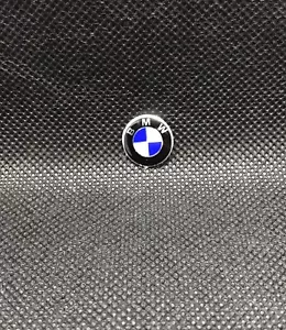 X2 LOGO STEMMA FREGIO CHIAVE TELECOMANDO BMW SERIE 1 2 3 4 5 X1 X2 X3 X4 X5 11mm - Foto 1 di 4
