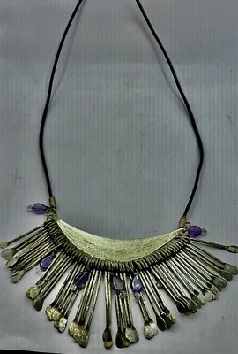 Collar llamativo amatista y latón - Hecho a mano Nuevo Foto 1 de 4