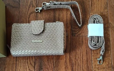 Бумажник Samantha коричневый с зарядным устройством тканый золото/медь 6x4 дюйма с ремешком/браслетом - Изображение 1 из 4