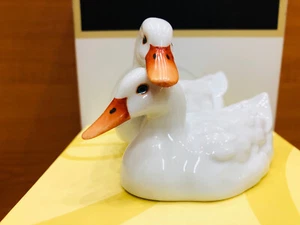 HEREND ANTIQUE WHITE DUCK LOVE FIGURINE, FROM 1940s! ,MINT CONDITION, 4"LONG - Picture 1 of 10