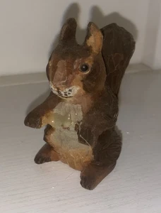 Carina statuina scoiattolo vintage in legno intagliato miniatura piccola piccola alta 3" vintage - Foto 1 di 7