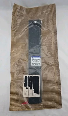 Dodge Grand Caravan 2008-2020 apliques de puerta delantera del lado del conductor OEM 05020667AA Foto 1 de 4