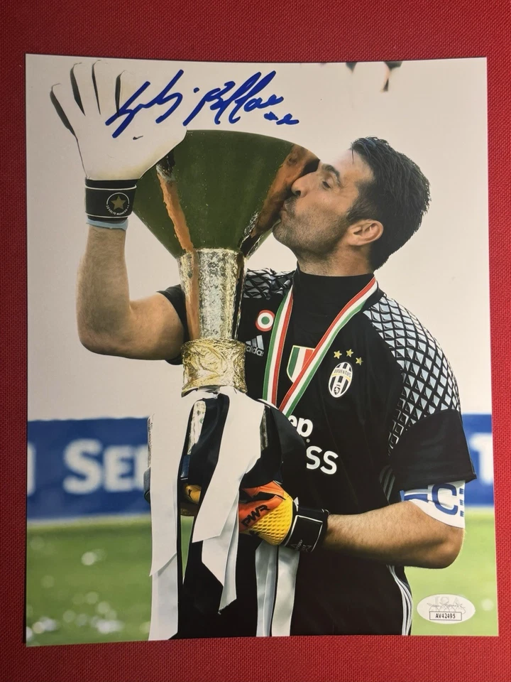 Gianluigi Buffon Juventus Autographed 8x10 Photo Italy JSA COA - Image 1 of 1
