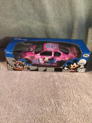 2005 Nascar Team Caliber Pit Stop 1:24 Scale Minnie Mouse Die-Cast Replica NIB - Image 1 of 3