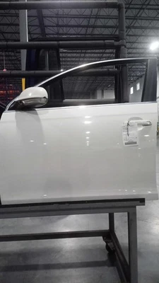 Conjunto de puerta delantera izquierda usado se adapta a: Volkswagen Jetta VIN K 2013 octavo dígito Foto 1 de 4