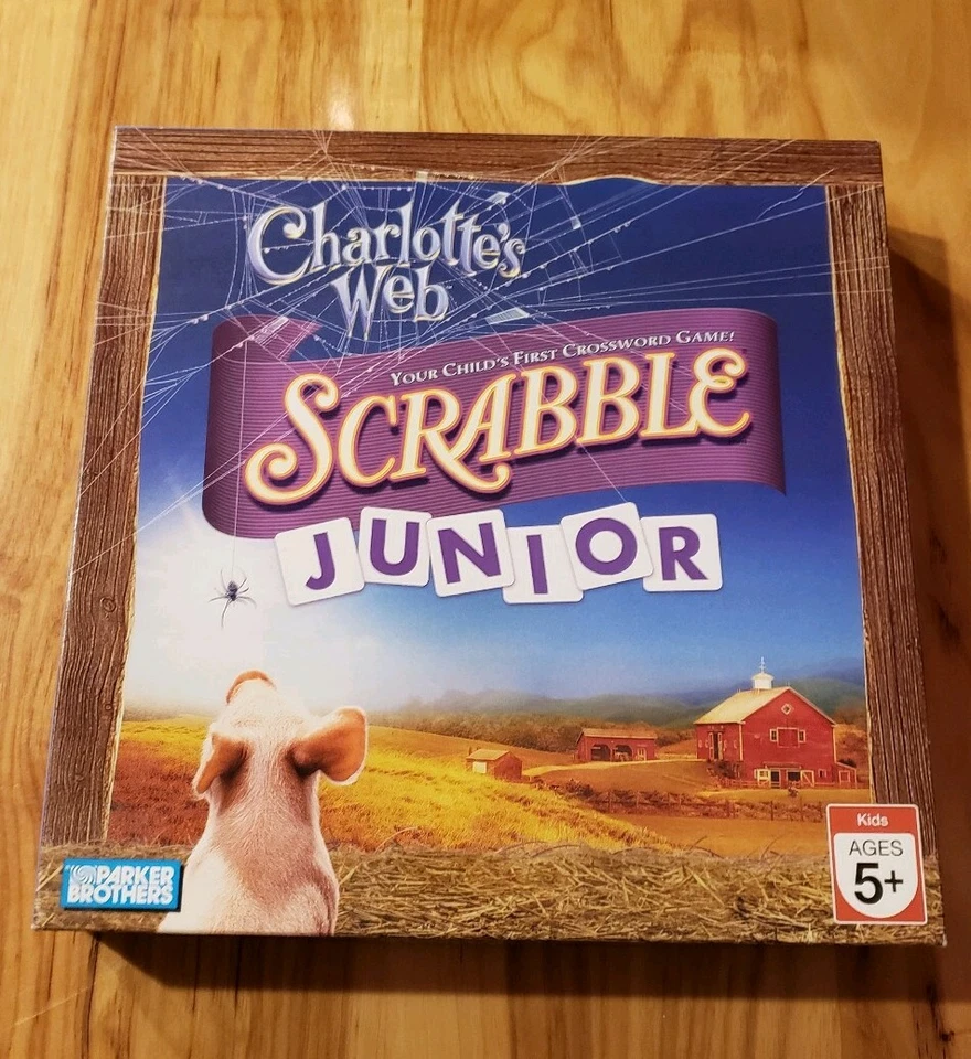 CHARLOTTES WEB JUNIOR SCRABBLE CROSSWORD GAME Ages 5+ Board And Pieces - Image 1 of 4