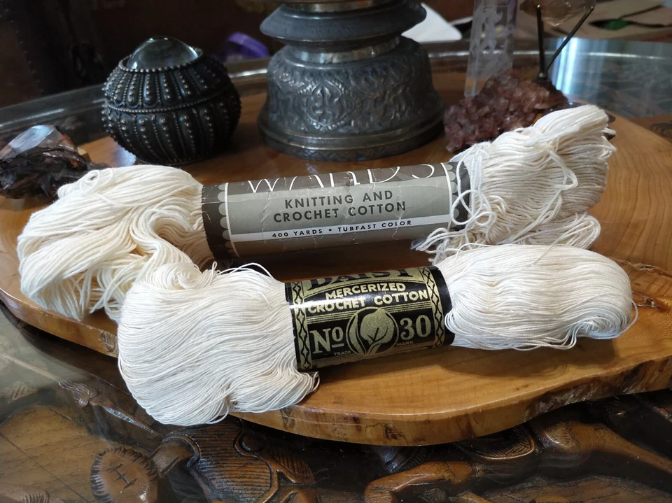 2 vintage skeins crochet cotton thread. Wards 400 & Daisy 700 yrds. WHITE - Image 1 of 4