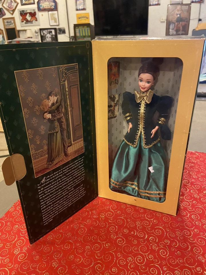 YULETIDE ROMANCE BARBIE - HALLMARK 1996 SPECIAL EDITION