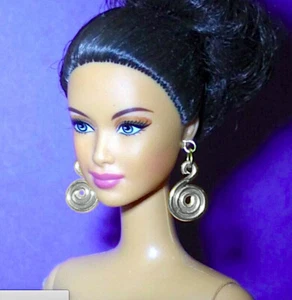 Dreamz SILVER SWIRL EARRINGS MOD Avant Garde Handmade Jewelry for 11.5" doll - Picture 1 of 2