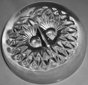 STUNNING VINTAGE RETRO CLEAR ART GLASS OWL FLAT PAPERWEIGHT - Picture 1 of 1