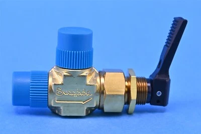 Swagelok Brass Angle-Pattern Toggle Valve 1/4 in NPT B-1GM4