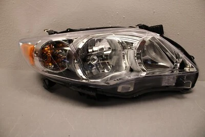 Faro halógeno lateral derecho Toyota Corolla 2011 2012 2013 Foto 1 de 4