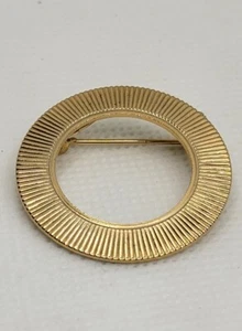 Wunderschöne Vintage goldfarbene Sonnenkreis schöne Brosche einfach rund 1,25 Zoll - Bild 1 von 4