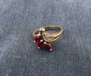Vintage Damen Gold Ring 18K GE mit rubinroten Steinen Größe 6,5 - Bild 1 von 6