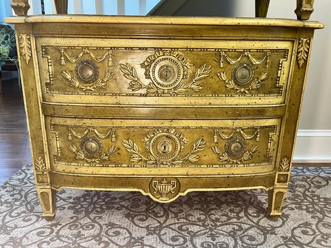 Rare Henredon Folio 10 Vintage Wood French Decorative Night Stands -Pair Cover