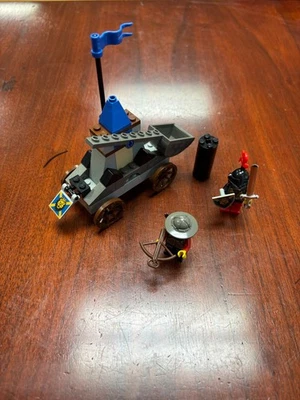 Lego Knight's Kingdom Kinght's Catapult Exclusive 4816 100% Complete - Image 1 of 3