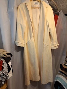 Neiman Marcus Cream Open Front Crepe Front Trench Size 6 ultra suede - Picture 1 of 7