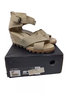 Sorel Joanie II Damen-Sandale mit Knöchelriemen haferflockenbeige Keilabsatz Größe 8,5 - Bild 1 von 12