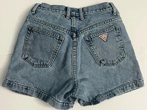 Pantalones Cortos Vaqueros Guess Jeans Talla 29 Cintura Alta 100% Algodón Usados en Excelente Condición - Imagen 1 de 7