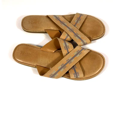 TOMS туфли женщин размер 10 желтовато-коричневый крест ремень шлепанцы плоский повседневный удобный Summer - Изображение 1 из 4