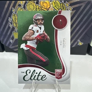 Panini The Elite 2025 verde rojo ~ Mike Evans #14 en relieve - Imagen 1 de 2