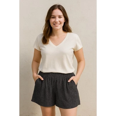 Pantalón Corto H&M Para Mujer Cintura Alta Lunares Plisado Talla 12 Negro Blanco Nuevo Con Etiquetas Foto 1 de 4