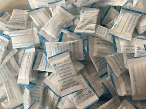100 Packets x Silica Gel Desiccant Moisture harmless Absorbent 1g Sachet - Picture 1 of 2