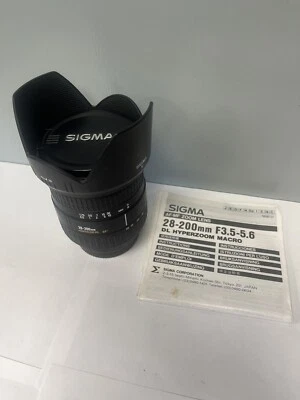 SIGMA 28-200mm f/3.5-5.6 DL Aspherical IF Hyper Zoom Macro Lens - Image 1 of 4
