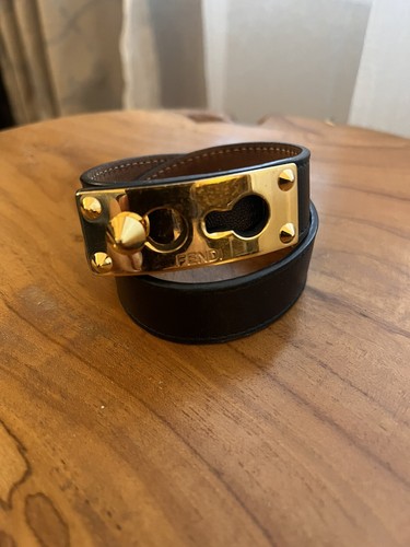 Bracciale Fendi Doppio Avvolgimento Pelle Nera Placca Oro Polso 6 1 2 Pollici