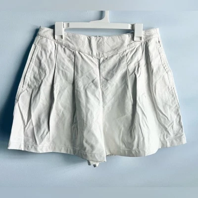 NWOT DKNY Women’s White Faux Leather Shorts Size 10 - Image 1 of 4