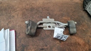 FORD TERRITORY SZ DIESEL TAILPIPE EXHAUST SUPPORT MOUNT / BRACKET - Picture 1 of 4