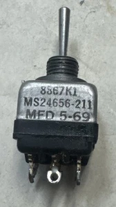 Eaton Cutler-Hammer 8867K1 MS24656-211 Kippschalter Schön! - Bild 1 von 5