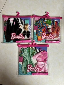 Barbie Mode Looks Kleidungspakete Menge 3 Arten von Kleidung & Accessoires NEU - Bild 1 von 10