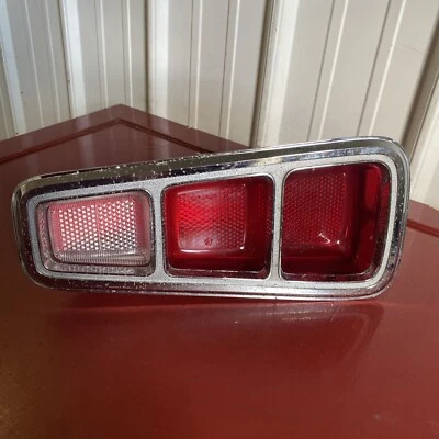 68 Dodge Coronet 1968 luz trasera derecha OEM Foto 1 de 4
