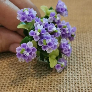 Flores de hortensia púrpura claro en miniatura 6 racimos casa de muñecas flores artificiales - Imagen 1 de 7