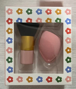 Kabuki Brush And Blending Sponge Set for Makeup New in Box Sealed - Picture 1 of 2