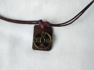 Collar Colgante Moneda Unisex Adolescentes Hombres 17" Adj Regalo Vendedor de EE. UU. NUEVO CON ETIQUETAS Nuevo Foto 1 de 4