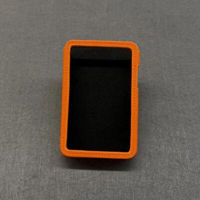 Capa de couro genuíno feita sob medida A6 para Questyle CMA18 - Imagem 1 de 4