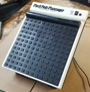 TWO SPEED MEDI RUB MASSAGER !  A752F - Picture 1 of 3