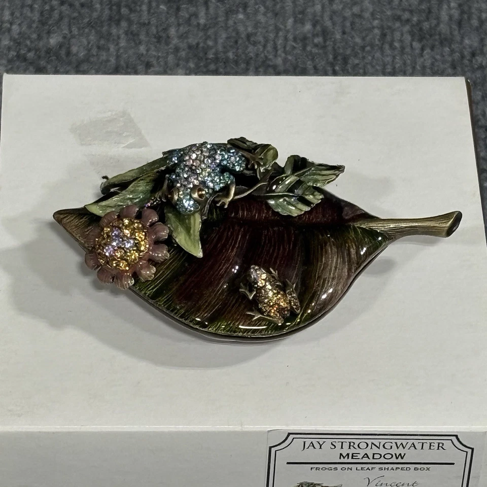 Jay Strongwater Meadow Vincent Frogs on Leaf Trinket Box Enamel SDH7221456 USA - Image 1 of 4