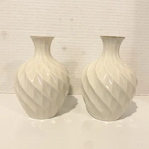 Lenox Richmond Swirl 5 1/2" Tall Bud Vases 24k Trim - Picture 1 of 8