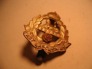 EGYPT EAST LANCASHIRE CAP BADGE - Picture 1 of 1