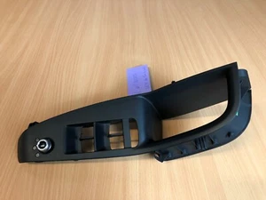 Genuine Audi Q5 (8R) Drivers Door Armrest & Mirror Switch - Picture 1 of 5