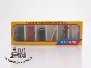 DATANK 4045 1:87 DECORACIÓN - 6 PEROSNAJES PARA PLAYA PISCINA + AMACAS (C.104) - Imagen 1 de 1