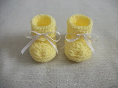 Botines de ganchillo para bebé con cinta recién nacida niña *Elige el color* tejidos a mano  Foto 1 de 4