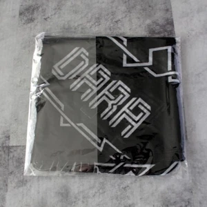 MINT 2ne1 Global Tour NEW EVOLUTION in Japan Official Scarf Black Nylon - Picture 1 of 2