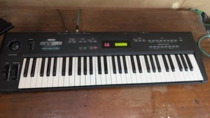 Yamaha SY35 1990's Digital Synthesiser / vector synthesis Synthesizer. - Picture 1 of 10
