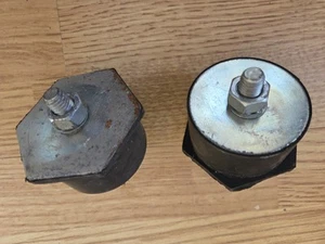 Volvo Engine Mounts, B20/B30 164,144,145,142 - Picture 1 of 3
