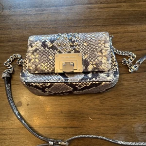 Michael Kors Micro Stud  Snake Embossed Leather Leaf Studded Chain Cross Body - Picture 1 of 6