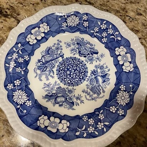 SPODE Blue Room Collection Regency Series TROPHIES 10.75" Dinner Plate - Picture 1 of 2